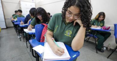 Governo do Amazonas entrega Escola Estadual Marcantonio Vilaça revitalizada na zona norte