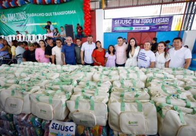 Governador Wilson Lima destina 3,6 toneladas de alimentos à população em situação de vulnerabilidade no município de Barreirinha