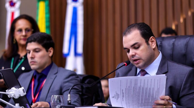 Roberto Cidade cobra planejamento urbano diante de crescimento de favelas em Manaus