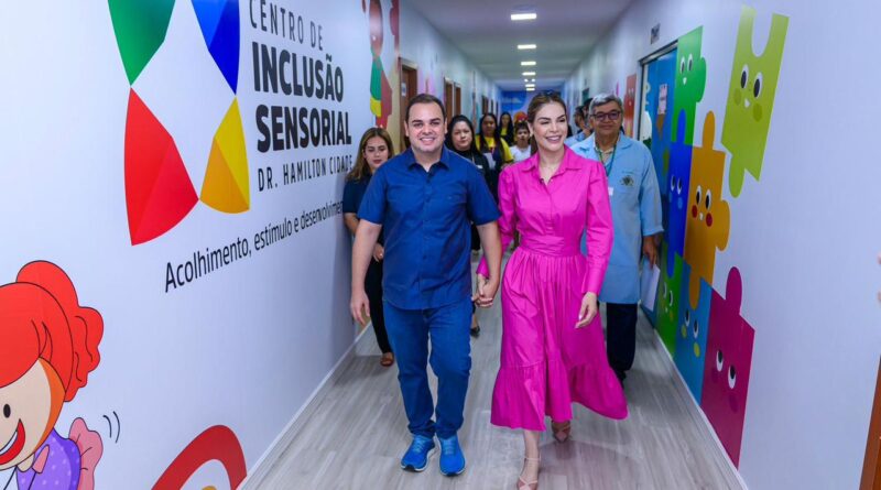 Roberto Cidade acompanha ação de autocuidado para mães atípicas no Centro de Inclusão Sensorial da Aleam