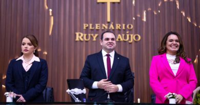 Roberto Cidade antecipa debate nacional e garante proteção a crianças na internet