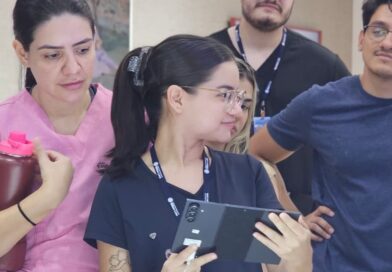 Alunos dos cursos de Turismo e Medicina participam do Zona Franca de Portas Abertas