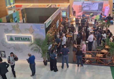 ExpoPIM 4.0 inicia com inovação tecnológica, movimentação nos estandes e lançamento de livro