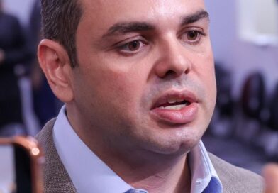 Governador Roberto Cidade critica tentativa de barrar asfaltamento da BR-319 e defende desenvolvimento com responsabilidade ambiental