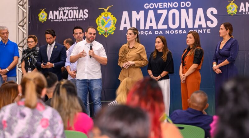 Governador Roberto Cidade entrega 2,1 mil óculos de grau e avança com saúde oftalmológica no estado