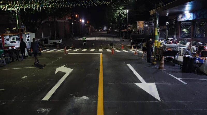 Prefeitura de Manaus implanta mão inglesa na rua José Clemente para reorganizar trânsito no Centro
