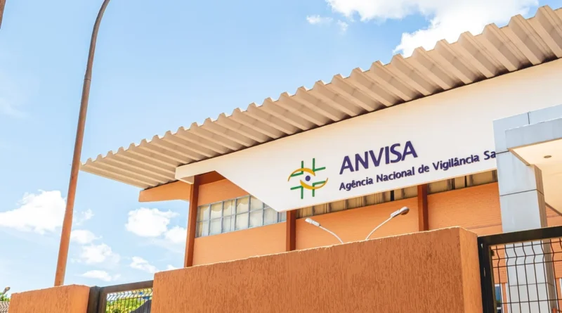 Anvisa abre consulta para venda de remédios em marketplaces