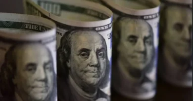 Dólar abre em alta com petróleo subindo e baixa nos mercados asiáticos