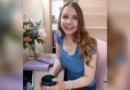 Vampira: doença rara faz olhos de mulher arderem com a luz do dia